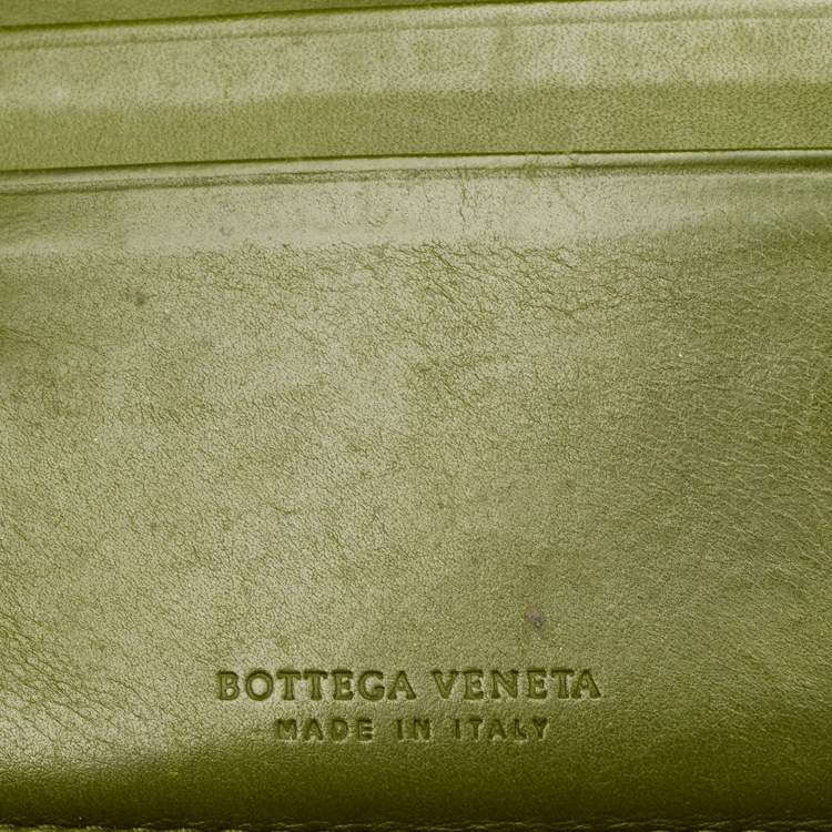 Pre Owned Bottega Veneta Light Green Intrecciato Leather Bifold Wallet