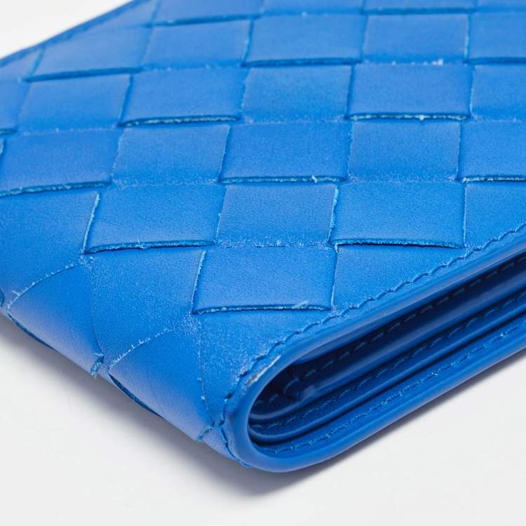 Pre Owned Bottega Veneta Blue Intrecciato Leather Bifold Wallet