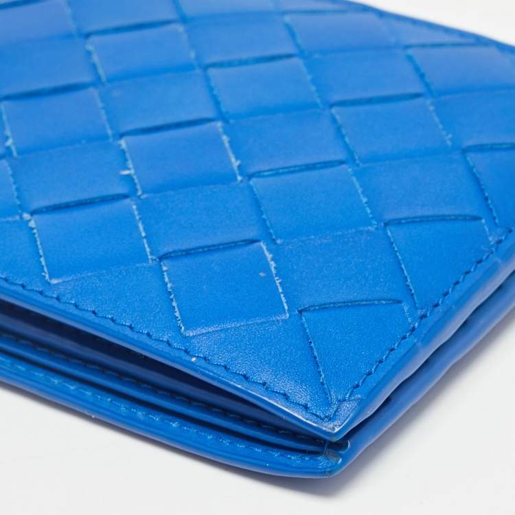 Pre Owned Bottega Veneta Blue Intrecciato Leather Bifold Wallet