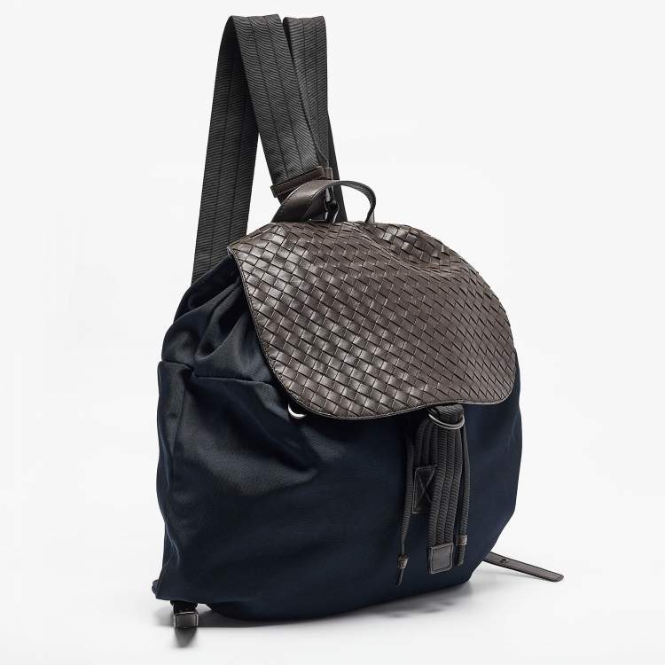 Pre Owned Bottega Veneta Navy Blue/Brown Intrecciato Leather and Nylon Flap Backpack