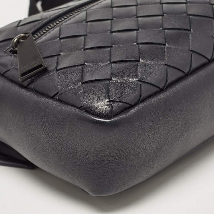 Pre Owned Bottega Veneta Dark Blue Intrecciato Leather Belt Bag