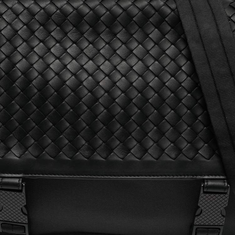 Pre Owned Bottega Veneta Black/Grey Intrecciato Leather and Nylon Messenger Bag