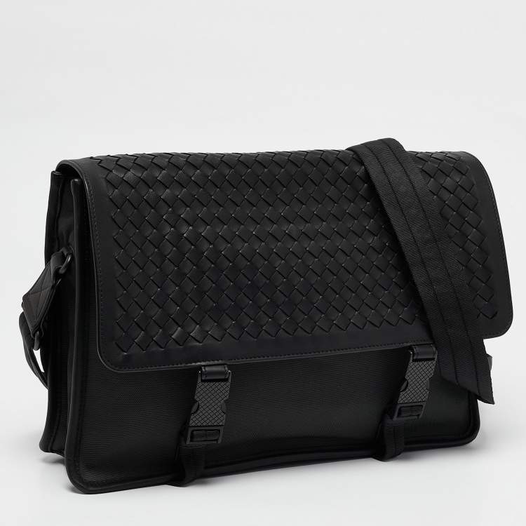 Pre Owned Bottega Veneta Black/Grey Intrecciato Leather and Nylon Messenger Bag