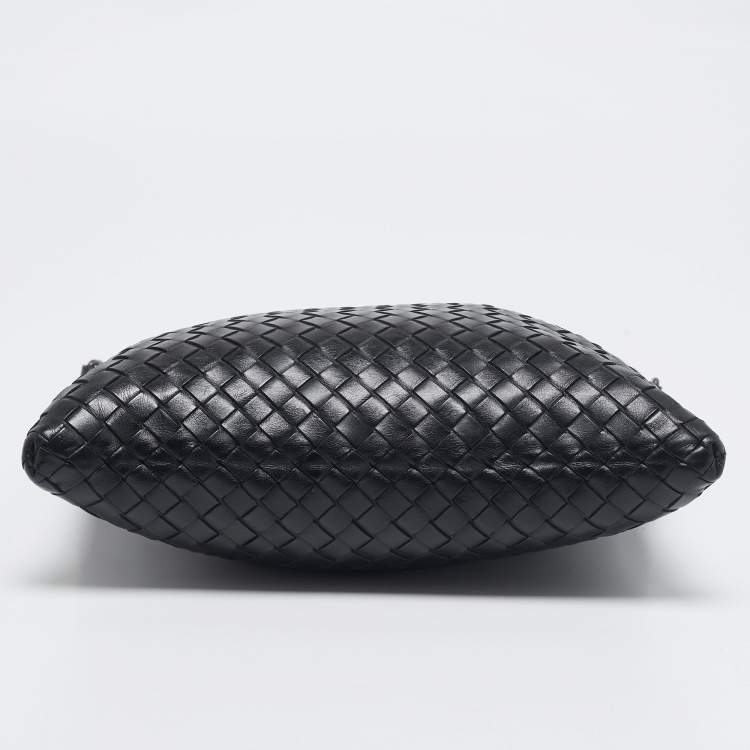 Pre Owned Bottega Veneta Black Intrecciato Leather Zip Flat Messenger Bag