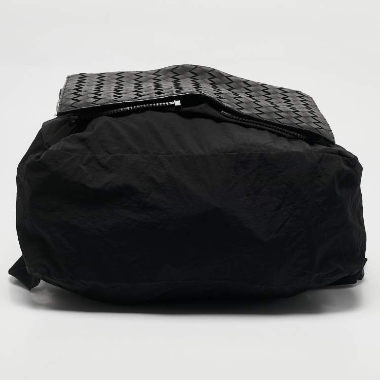 Pre Owned Bottega Veneta Black Intrecciato Leather and Nylon Foldable Backpack