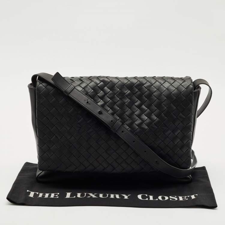 Pre Owned Bottega Veneta Black Intrecciato Leather Messenger Bag