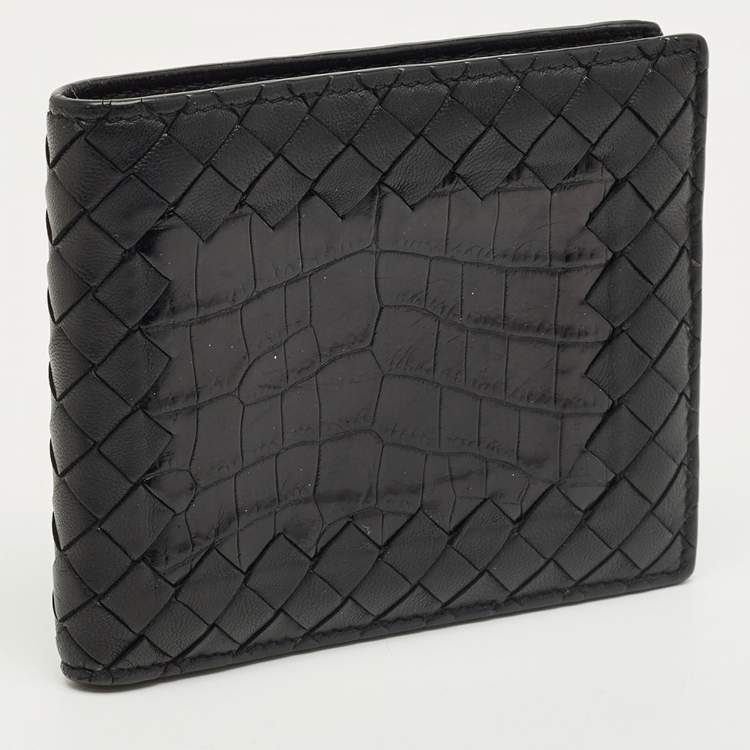 Pre Owned Bottega Veneta Black Intrecciato Leather Bifold Wallet