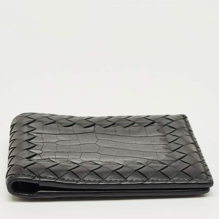 Pre Owned Bottega Veneta Black Intrecciato Leather Bifold Wallet