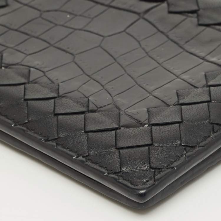Pre Owned Bottega Veneta Black Intrecciato Leather Bifold Wallet