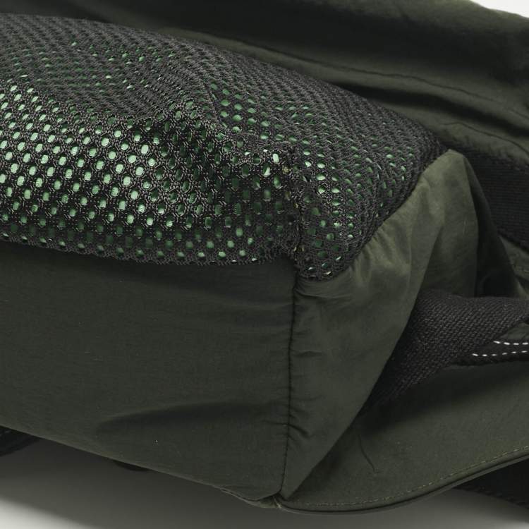 Pre Owned حقيبة حزام بوتيغا فينيتا نايليون أخضر داكن بلمسة ورقية