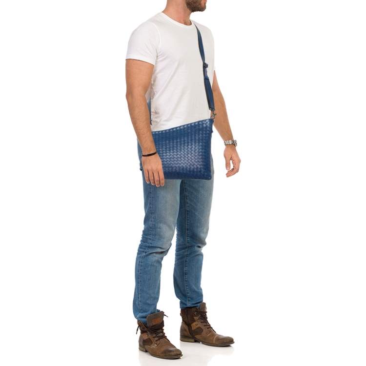 Pre Owned Bottega Veneta Blue Intrecciato Leather Messenger Bag