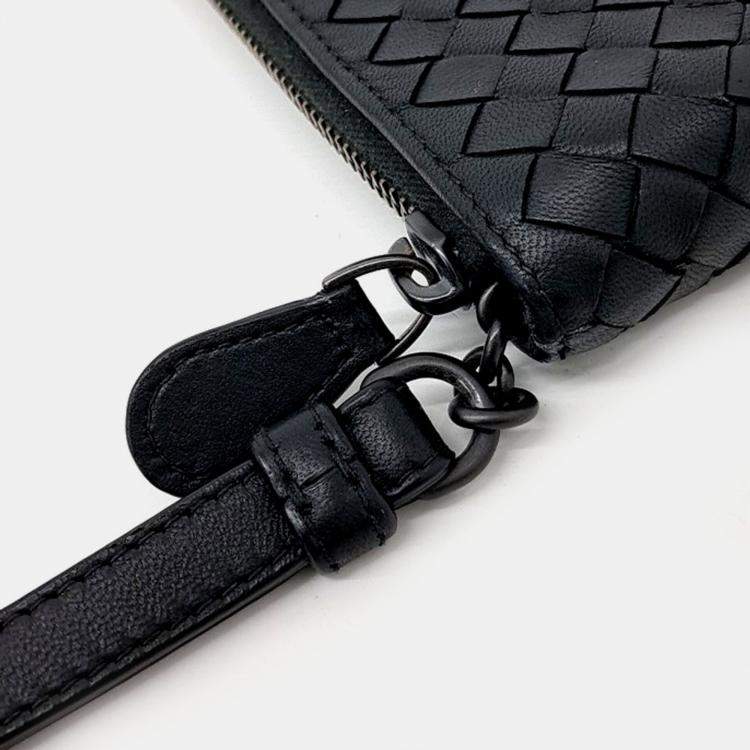 Pre Owned Bottega Veneta Black Leather mesh clutch