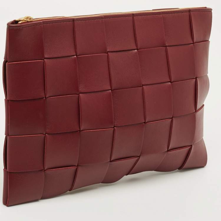 Pre Owned Bottega Veneta Cassette Burgundy Intreccio Leather Pouch
