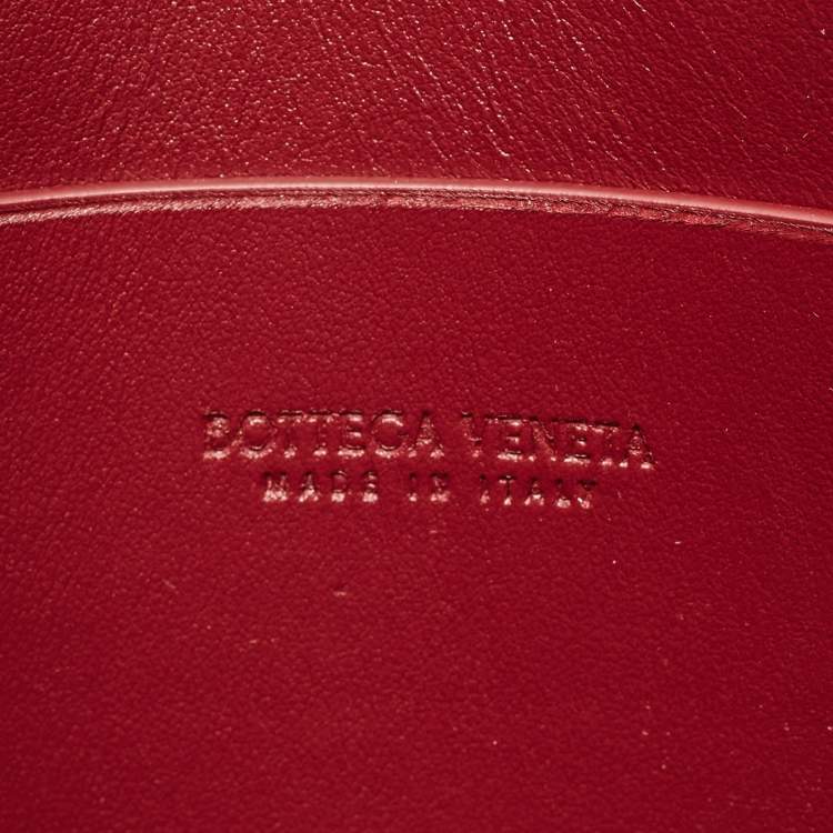 Pre Owned Bottega Veneta Cassette Burgundy Intreccio Leather Pouch