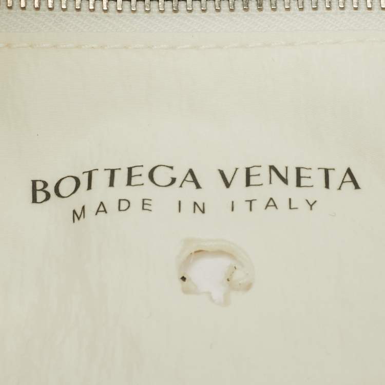 مملوكة مسبقًا Bottega Veneta Buddy Off White Intrecciation Leather Crossbody Bag