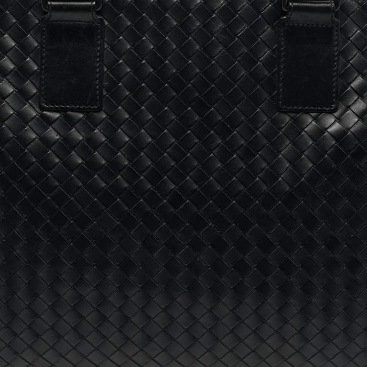 مملوكة مسبقًا حقيبة عمل بوتيغا فينيتا جلد إنتريشياتو سوداء بسحاب