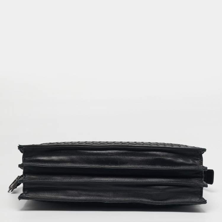 مملوكة مسبقًا حقيبة عمل بوتيغا فينيتا جلد إنتريشياتو سوداء بسحاب