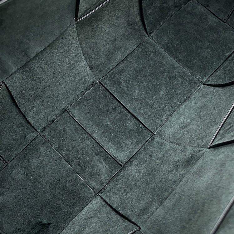 Pre Owned Bottega Veneta Maxi Intrecciato Arco Tote Bag Black Leather Size Large