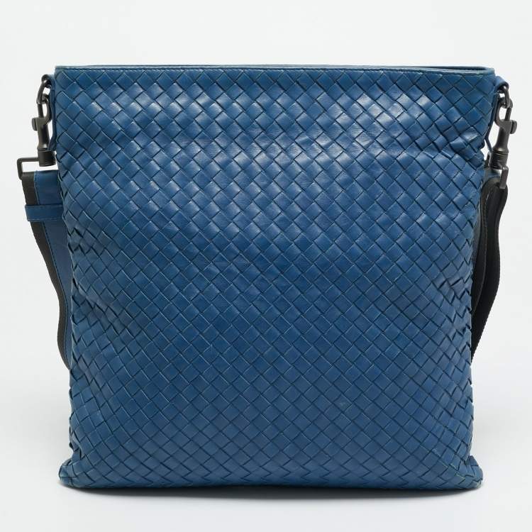 Pre Owned Bottega Veneta Blue/Black Intrecciato Leather Messenger Bag