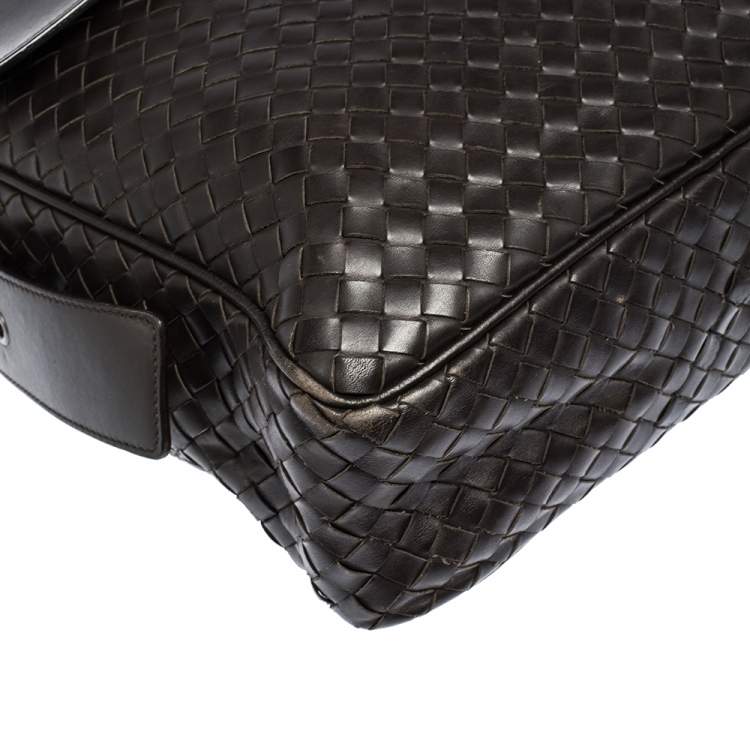 Pre Owned Bottega Veneta Dark Brown Intrecciato Leather Grommet Strap Messenger Bag