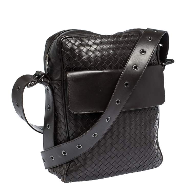 Pre Owned Bottega Veneta Dark Brown Intrecciato Leather Grommet Strap Messenger Bag