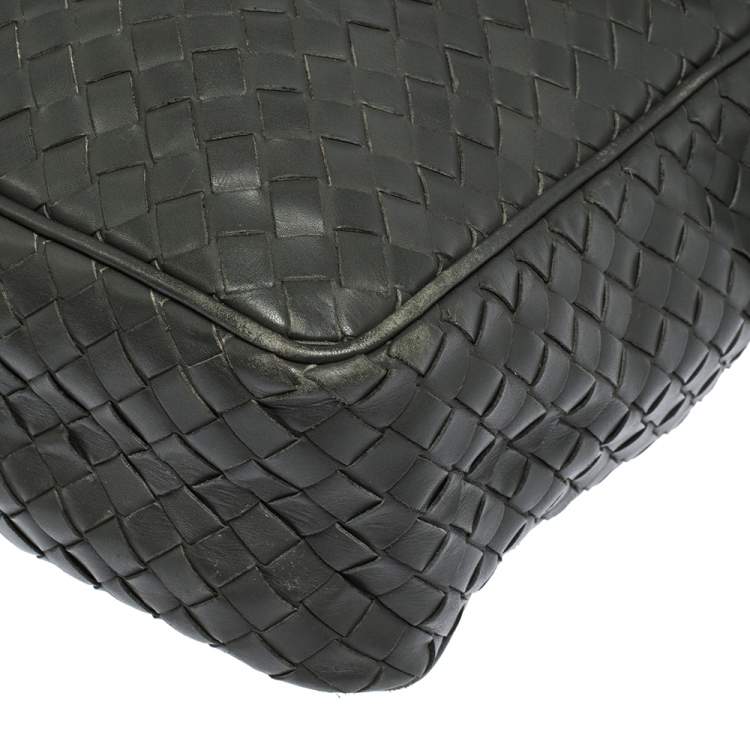 Pre Owned Bottega Veneta Grey Intrecciato Leather Grommet Strap Messenger Bag