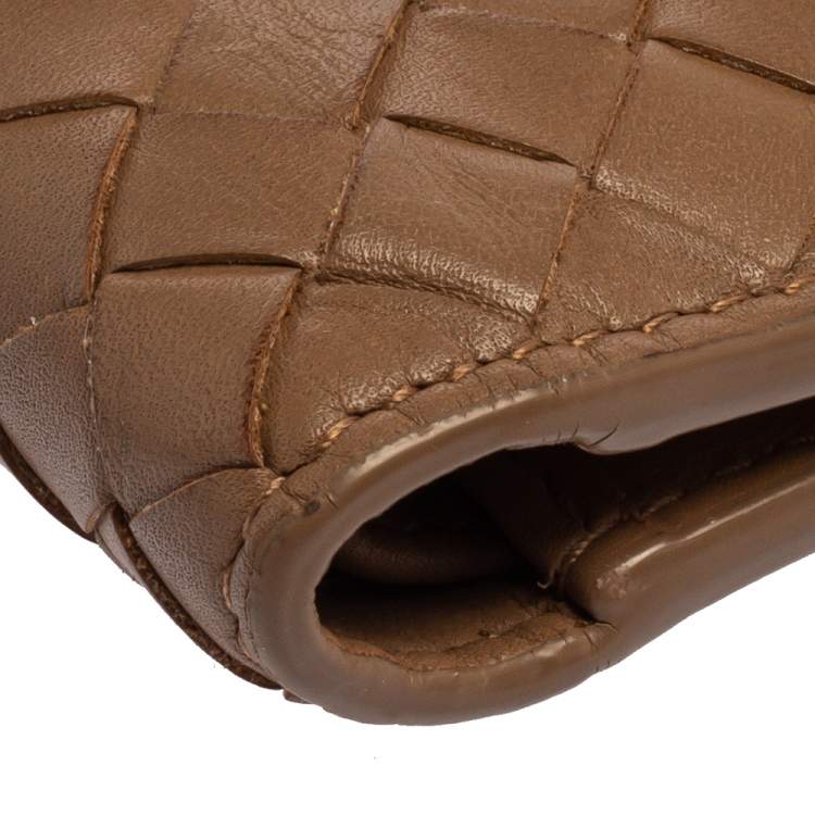 Pre Owned Bottega Veneta Beige Intrecciato Leather Bifold Wallet