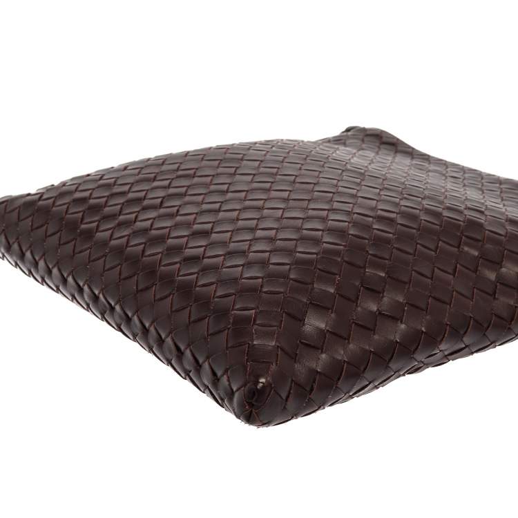 Pre Owned Bottega Veneta Burgundy Intrecciato Leather Messenger Bag