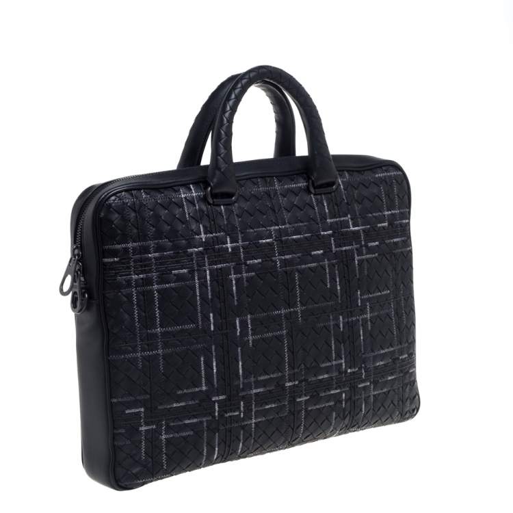 Pre Owned Bottega Veneta Black Intrecciato Leather Stitched Detail Briefcase