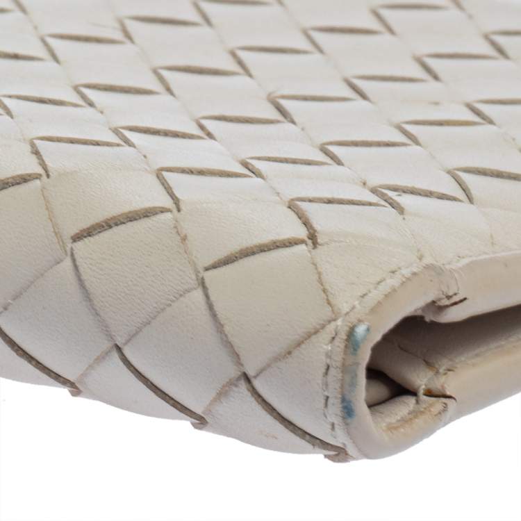 Pre Owned Bottega Veneta Off White Intrecciato Leather Bifold Wallet
