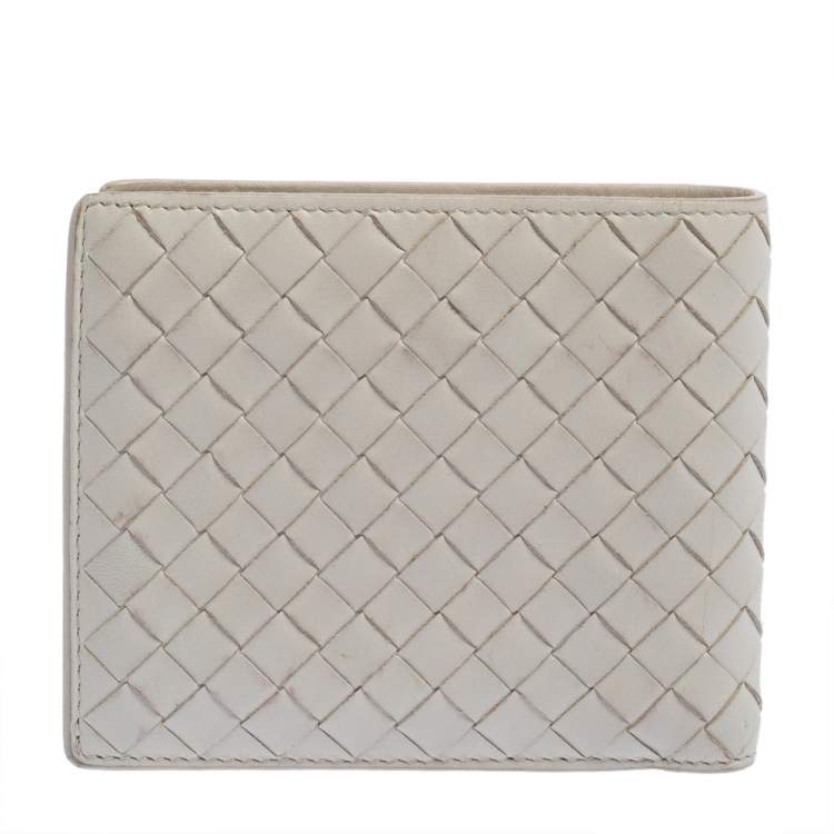 Pre Owned Bottega Veneta Off White Intrecciato Leather Bifold Wallet