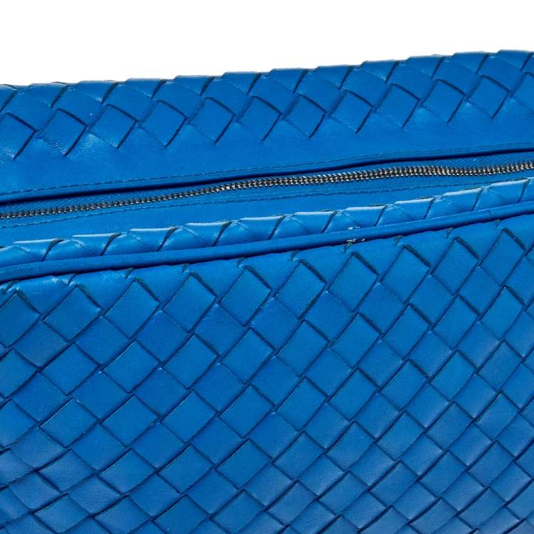 Pre Owned Bottega Veneta Blue Intrecciato Leather Toilerty Pouch 