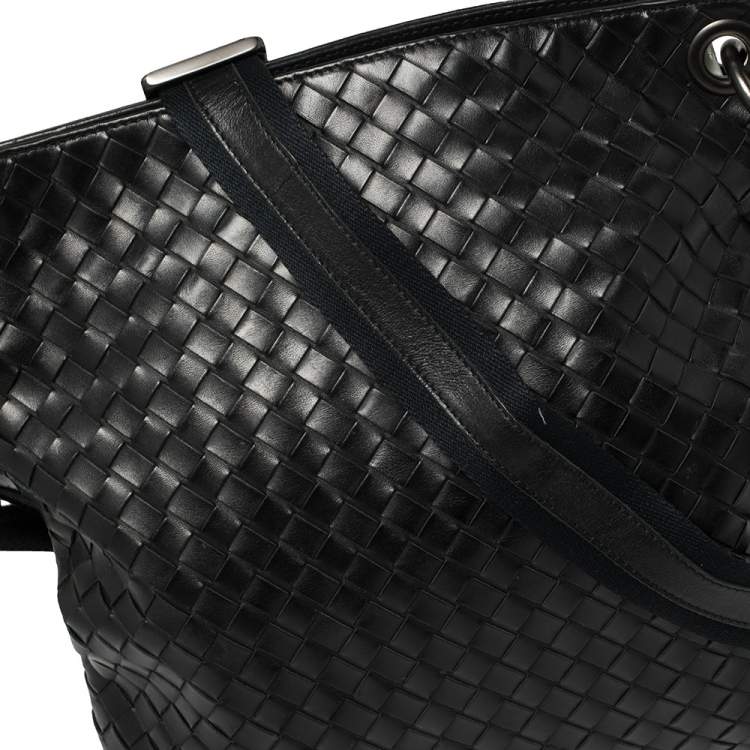 Pre Owned Bottega Veneta Black Intrecciato Leather Messenger Bag