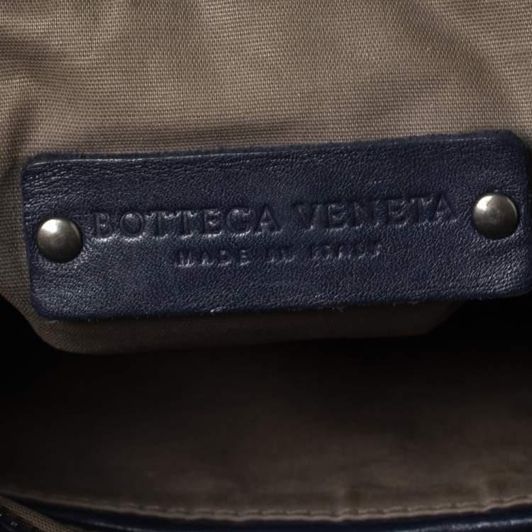 مملوكة مسبقًا Bottega Veneta Blue Intrecciato Leather Messenger Bag