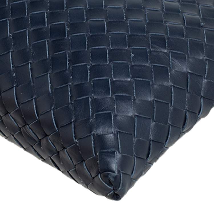 Pre Owned Bottega Veneta Blue Intrecciato Leather Messenger Bag