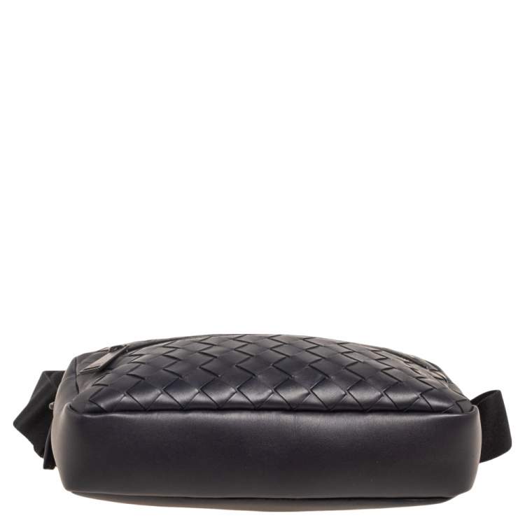 Pre Owned Bottega Veneta Black Intrecciato Leather Belt Bag 