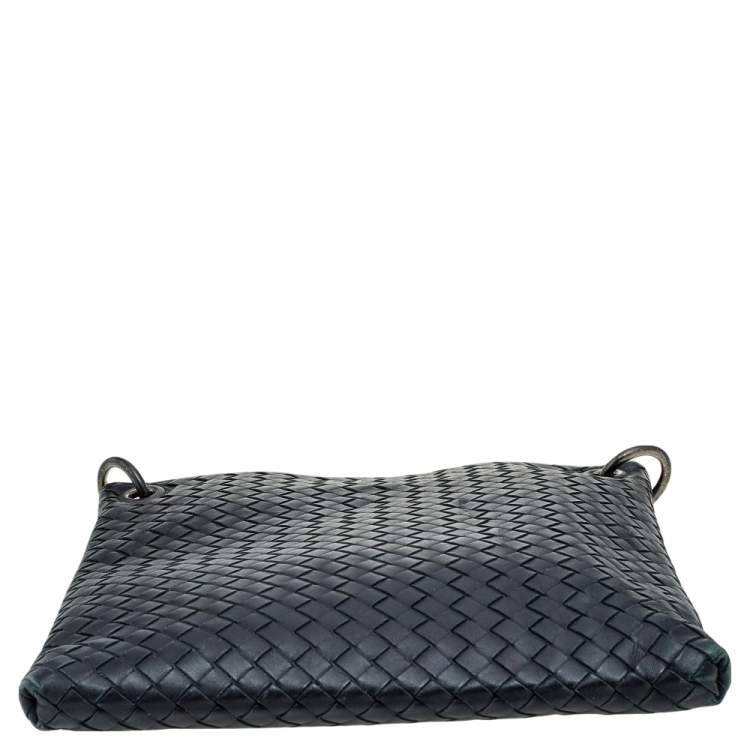 مملوكة مسبقًا Bottega Veneta Black Intrecciato Leather Messenger Bag