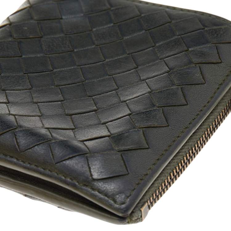 Pre Owned Bottega Veneta Olive Green  Intrecciato Leather Bi-Fold Wallet