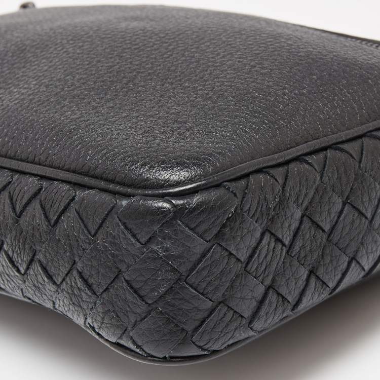 Pre Owned Bottega Veneta Black Intrecciato Leather Wristlet Pouch