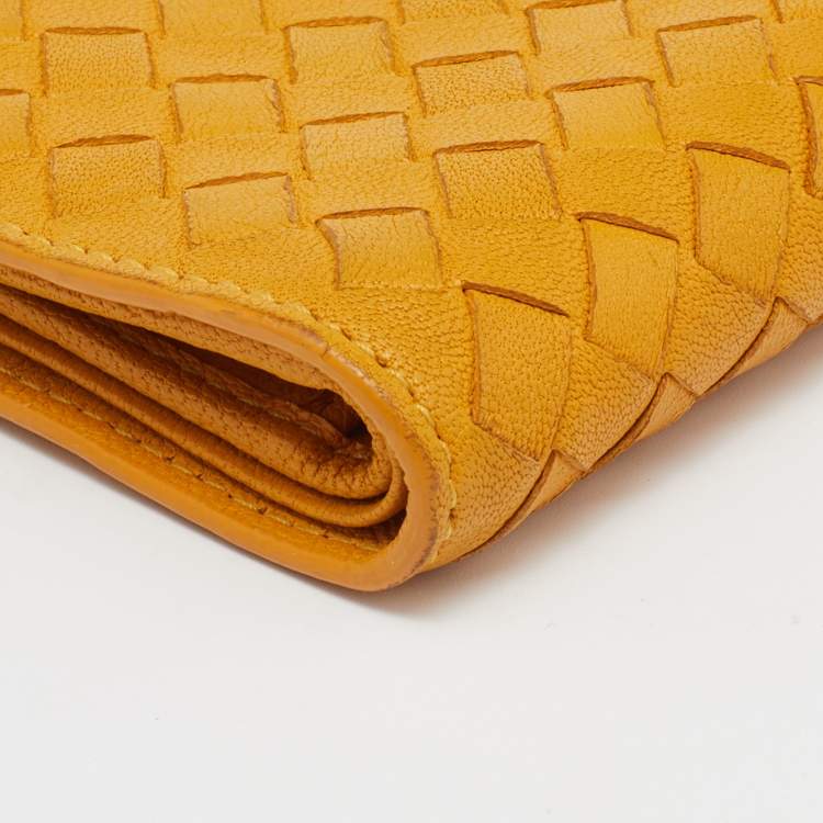 Pre Owned Bottega Veneta Mustard Intrecciato Leather Bifold Wallet
