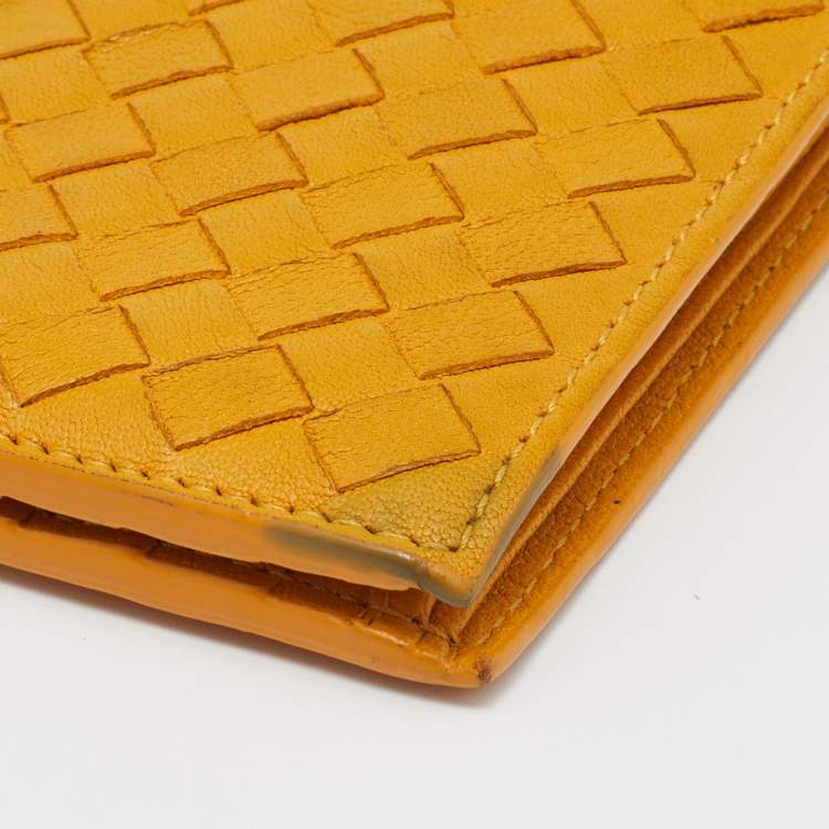 Pre Owned Bottega Veneta Mustard Intrecciato Leather Bifold Wallet