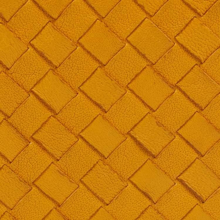 Pre Owned Bottega Veneta Mustard Intrecciato Leather Bifold Wallet