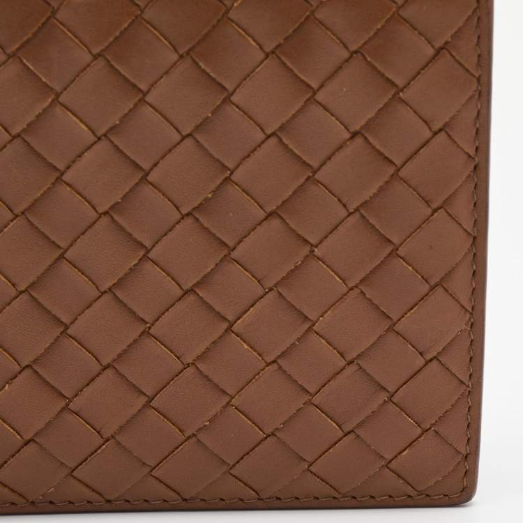 Pre Owned Bottega Veneta Brown Intrecciato Leather Bifold Wallet