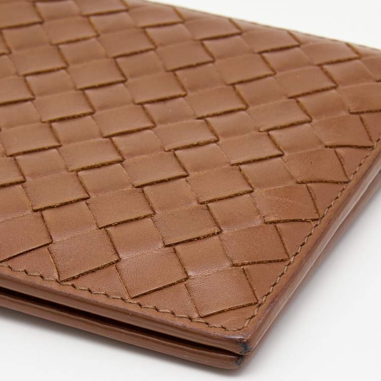 Pre Owned Bottega Veneta Brown Intrecciato Leather Bifold Wallet
