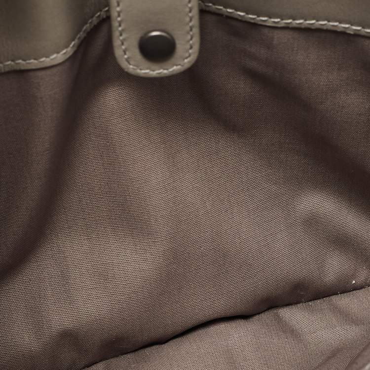 Pre Owned Bottega Veneta Grey Intrecciato Leather Wristlet Clutch 