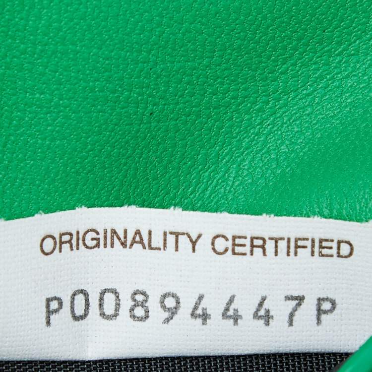 Pre Owned Bottega Veneta Green Intrecciato Leather Bifold Wallet