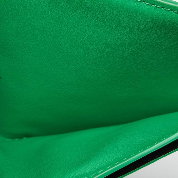 Pre Owned Bottega Veneta Green Intrecciato Leather Bifold Wallet