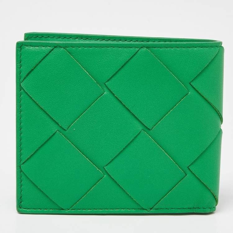 Pre Owned Bottega Veneta Green Intrecciato Leather Bifold Wallet