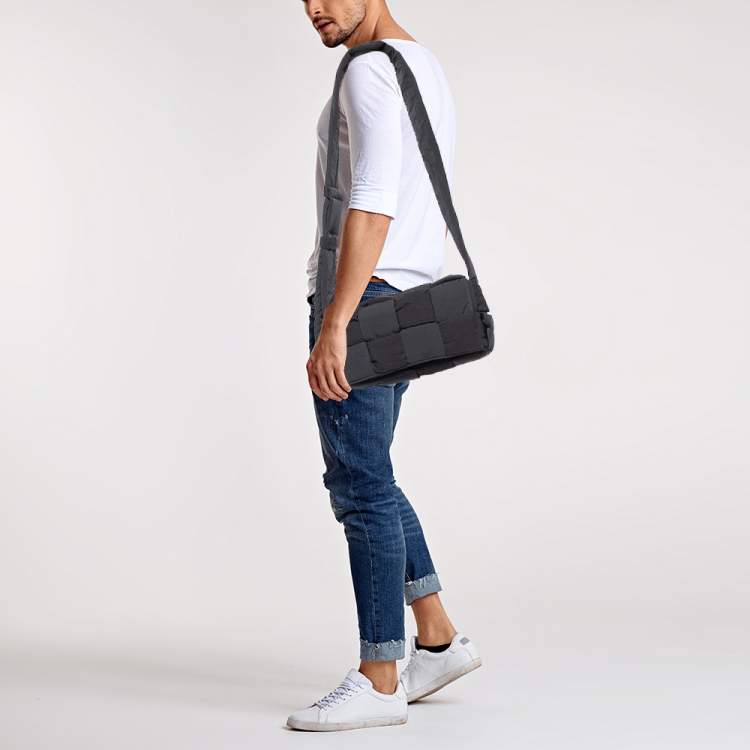 Pre Owned Bottega Veneta Black Intrecciato Nylon Cassette Messenger Bag