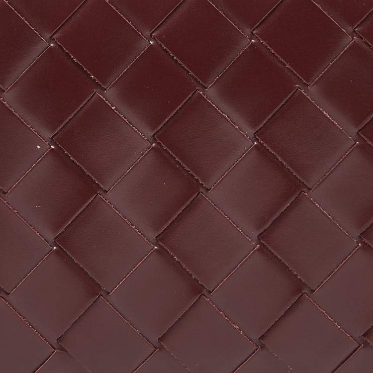 Pre Owned Bottega Veneta Burgundy Intrecciato Leather Bifold Wallet